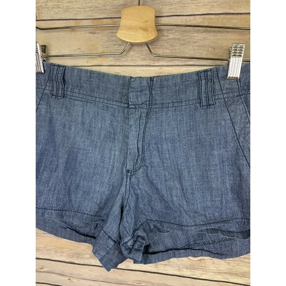 Old Navy Womens 8 Chambray Shorts Flat Front Blue - Picture 3 of 10